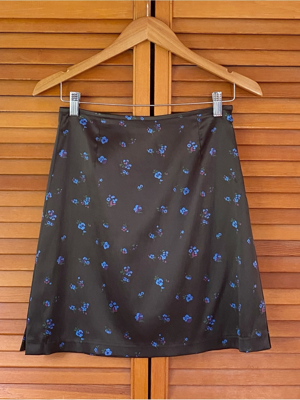 Vintage Y2K The Limited Skirt Women's Size 2 XS (26"-30") Black Satin Mini 90s